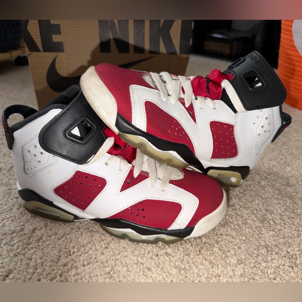 Nike Air Jordan 6 Retro GS 384665-106 Youth Size 4.5Y Shoes 'Carmine' Sneakers